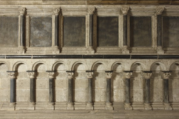 Romanesque choir screen, St., Saint, Saint