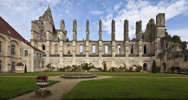 Cistercian church consecrated in 1227, view from south, St., Sankt, Saint
