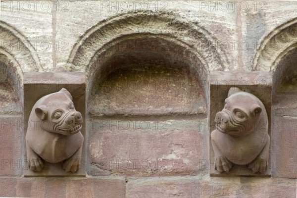 Basel, Cathedral (Basel Minster), chancel apse, blind arch with pair of animals
