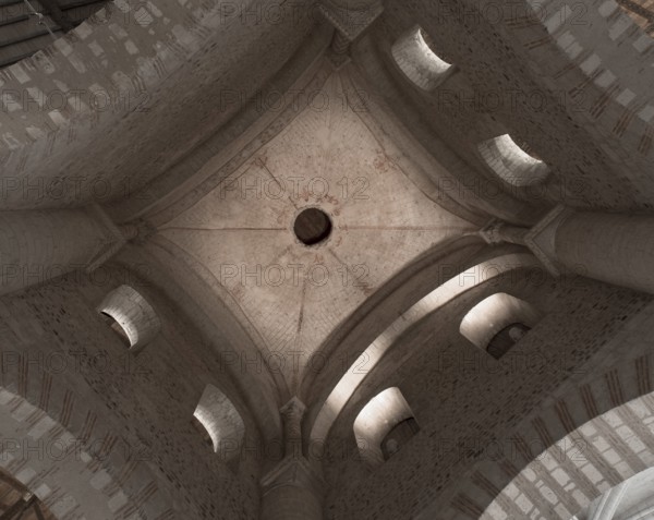 Angers. Collegiate church of St Martin. Today a museum. View into the crossing. Vault, St, Saint,
