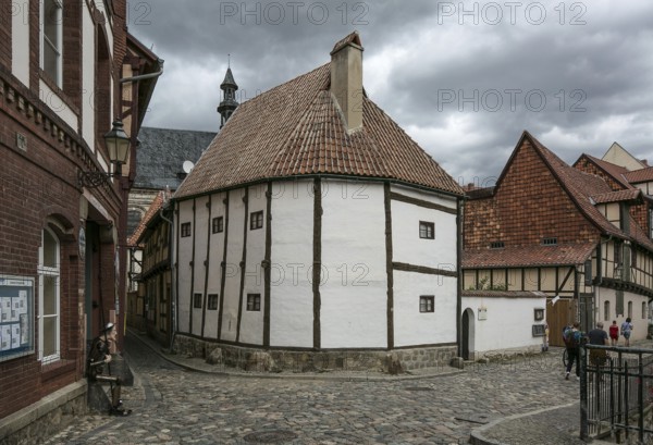 Quedlinburg House Wordgasse 3 9354 so-called high-post building built around 1346 as a residential