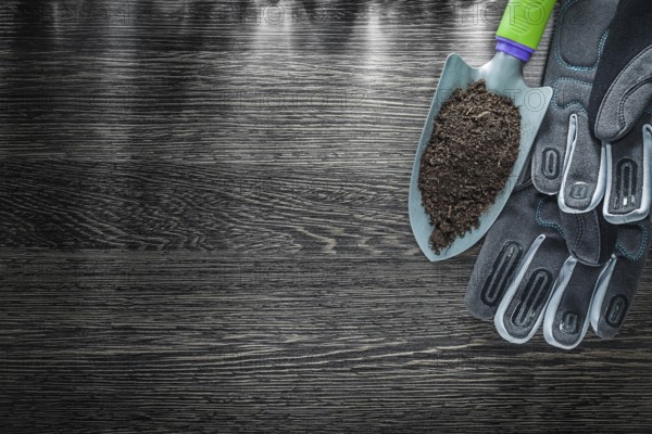Agriculture hand spade fertile soil safety gloves