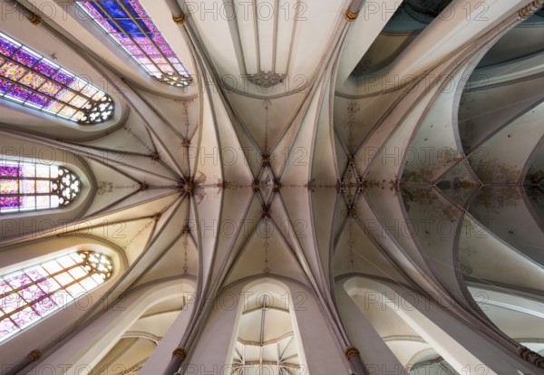 Vault in the choir, St., Saint, Saint