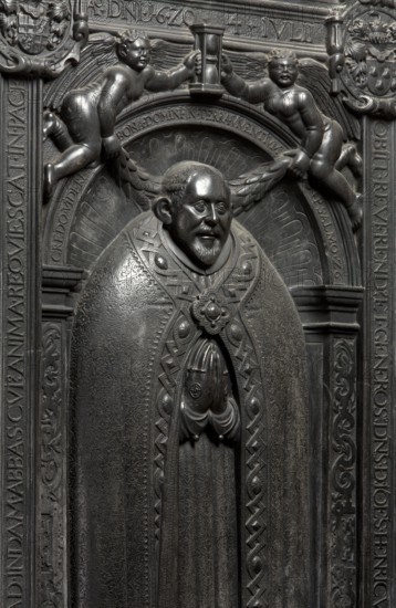 Epitaph in the southern side choir, black limestone (bluestone), Abbot Johannes von Gertzen (died