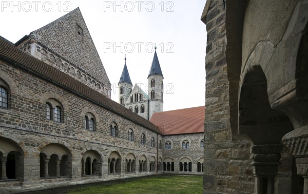 Magdeburg Monastery ULF 3717 Church tower upper storeys tower intermediate building N-gable of