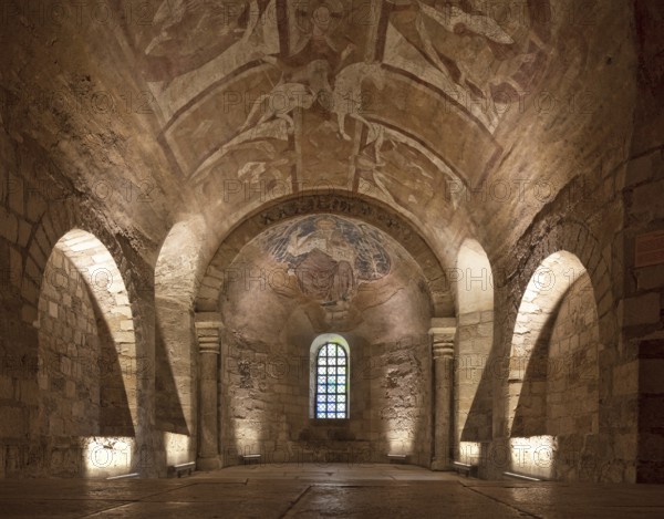 Frankr Auxerre Burgundy Cathedral of St-Etienne 70206 Crypt completed around 1030 Auxerre,