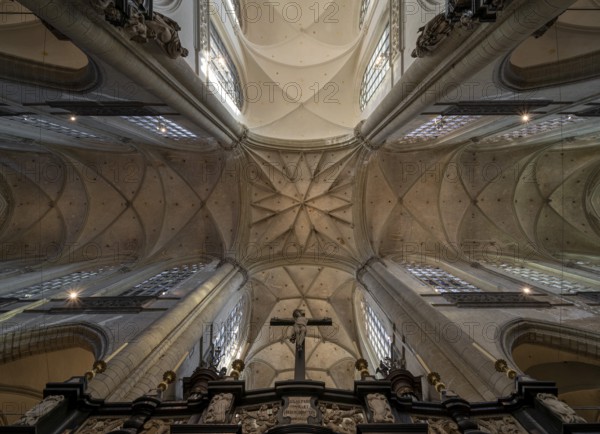 Antwerp, St Jacob's Church (Dutch: Sint-Jacobskerk), crossing vault