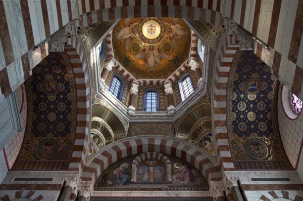 Interior, view into the dome, 1853-74 by Henri-Jacques Espérandieu and Henri Revoil, St., Saint,