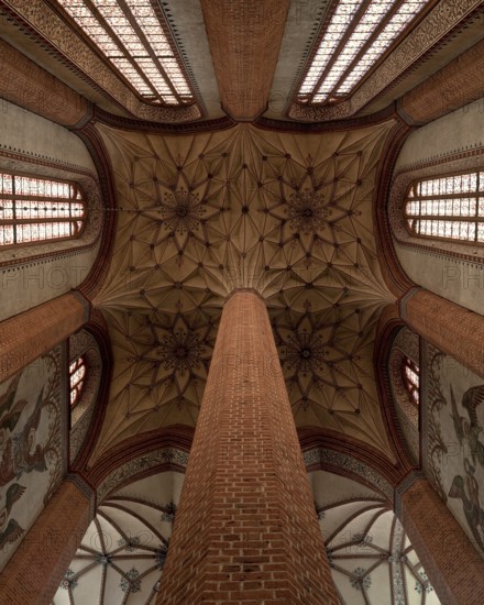 Former Cistercian church, central nave vaulting Oblique view to the east, St., Sankt, Saint