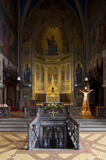 Built by Ernst Zwirner, view to the altar, in front stairs to the crypt, St., Sankt, Saint