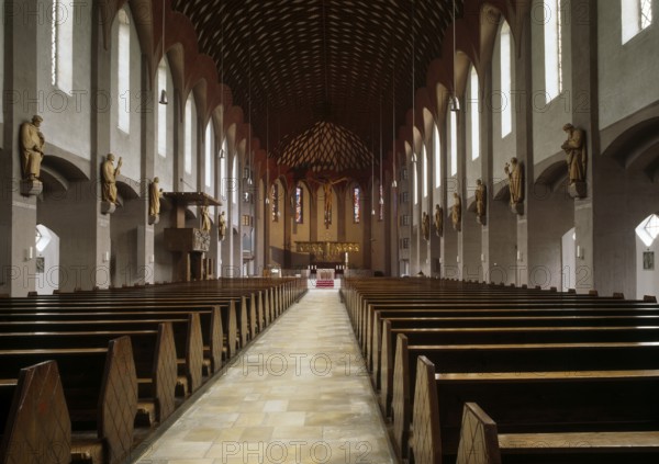 St Anton's parish church 1927 by Michael Kurz, interior, view to the choir, St, Sankt, Saint