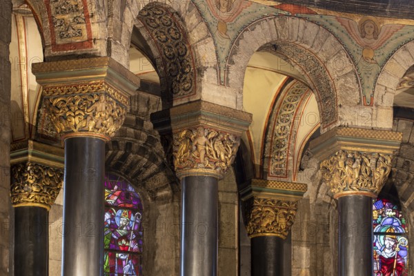 Maastricht, Basilica of Our Lady, Basiliek van Onze-Lieve-Vrouw-Tenhemelopneming, Choir, Romanesque