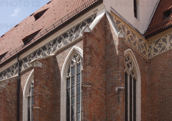 View from Gilles House to the south wall of the nave, St., Sankt, Saint