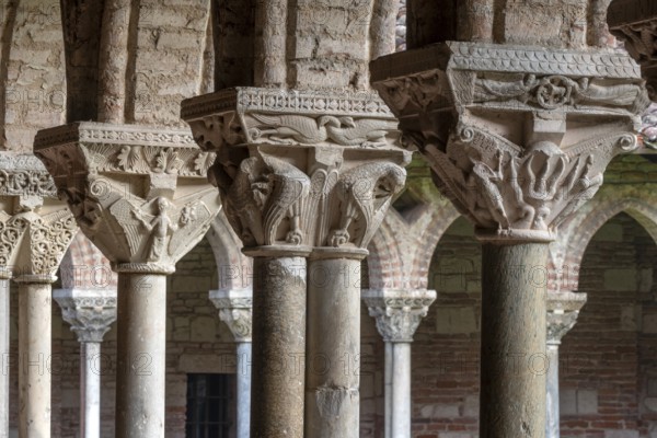 Moissac, Saint-Pierre Abbey, cloister