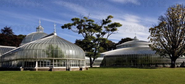 Glasgow Botanic Garden, KIBBLE PALACE greenhouse ensemble built on Loch Long in 1863 and moved to
