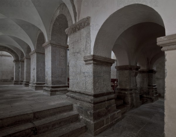 Münchenlohra b Nordhausen Church of St Gangolf 58814 Left north aisle to the east Right room under