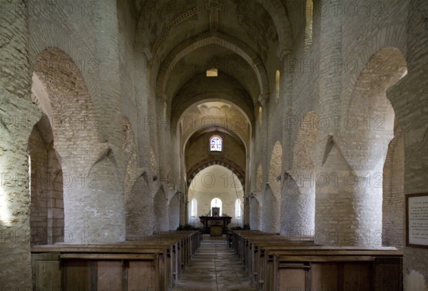 Nave facing east, 12th century, St., Sankt, Saint