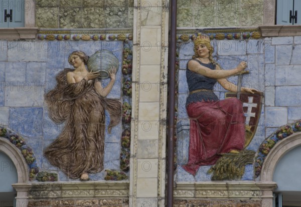 Ausonia Palace Hotel, facade detail