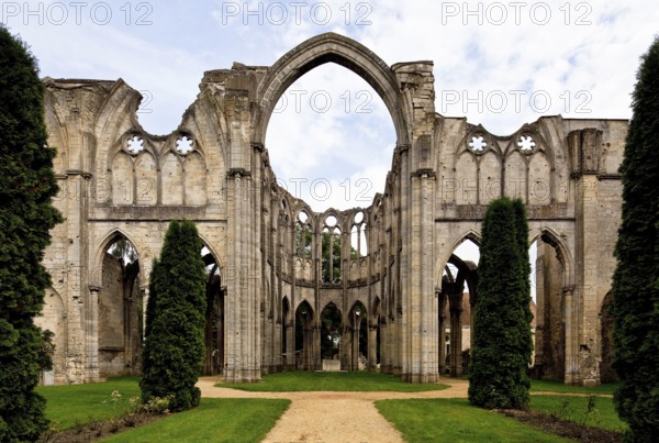 Cistercian abbey mid 13th century, church ruins, eastern transept wall and choir from the west, St