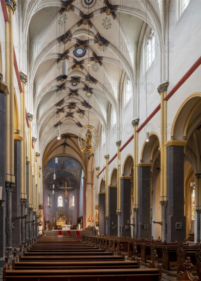 Maastricht, Basiliek van Sint Servaas (Basilica of St Servatius), view to the east