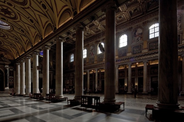 Interior View from the north-eastern to the south-western aisle, architect Giuliano da Sangallo and