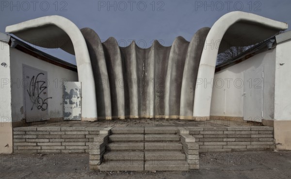 Music pavilion 1987 by Ulrich Müther (1934-2007), rear view from south-east, lake side