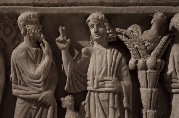Frankr Saint-Maximin-la-Sainte-Baume Basilica Sainte-Madeleine 60110 Crypt Gallo-Roman sarcophagus