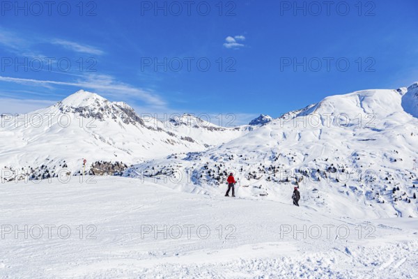 Ski slopes in the Lech Zürs ski area near Lech, Austria, Europe