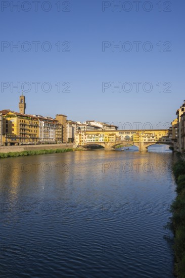 Ponte Vecchio bridge over Arno River, Florence, Tuscany, Italy, Europe