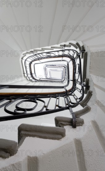 University building on Schadowplatz, former Niederrheinische Bank building, staircase