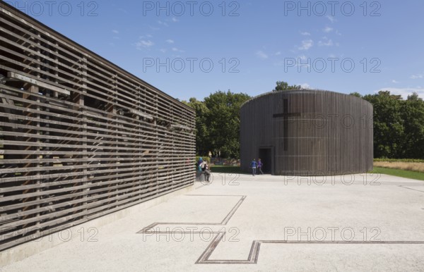 Built in 2000 by Peter Sassenroth and Rudolf Reitermann, rammed earth work: Martin Rauch, in the