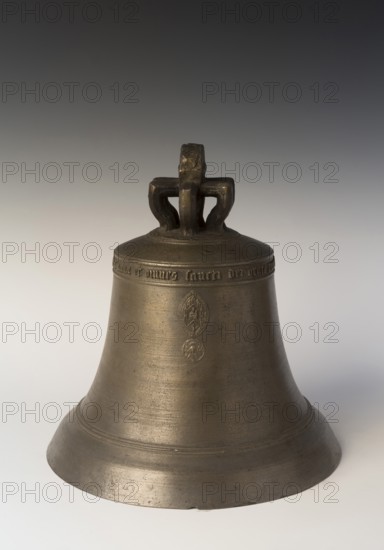 Bell with pilgrim sign