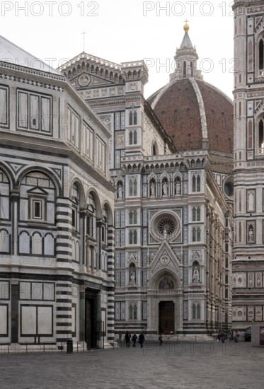 Florence, Firenze, Cathedral, Duomo Santa Maria del Fiore, Baptistery San Giovanni from southwest,