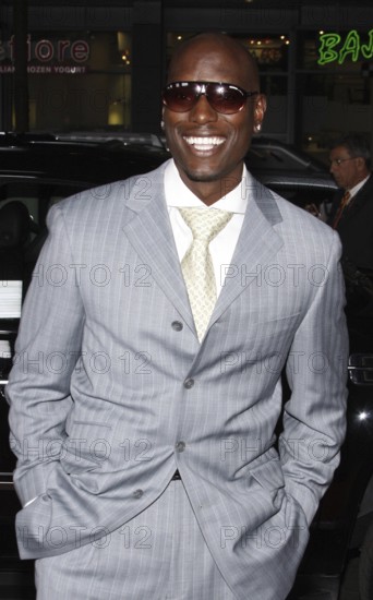 Tyrese Gibson at the Los Angeles premiere of 'Max Payne' held at the Grauman's Chinese Theater in