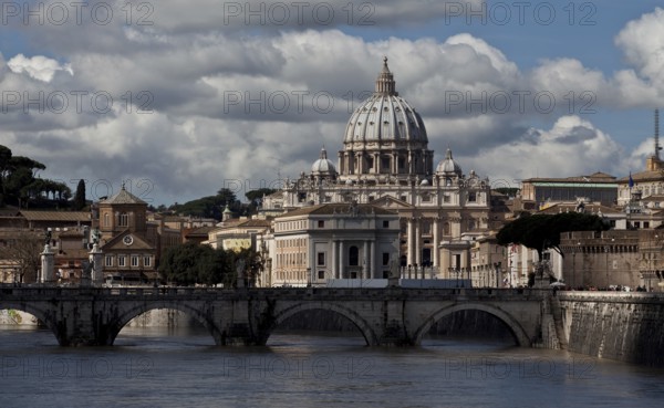 In front bridge Vittorio Emanuele II. and church San Spirito, St., St., Saint