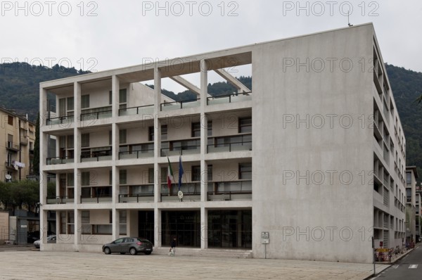 Italy Como Casa del Fascio 88660 by Guiseppe Terragni 1932-36 built as a party house in the style