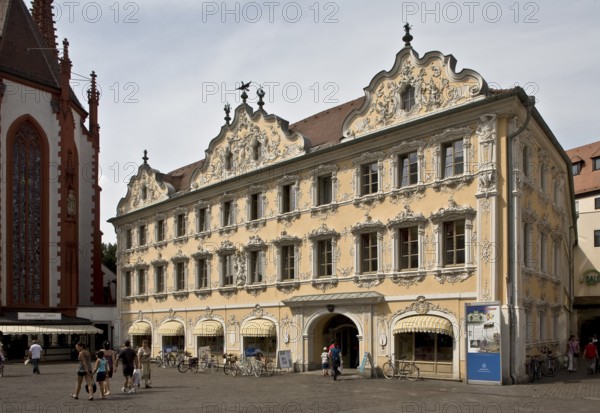 Würzburg, Haus zum Falken