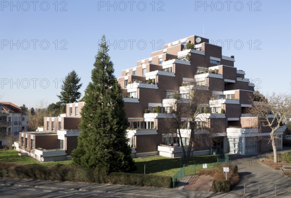 Erftstadt-Liblar, so-called hill or terrace house