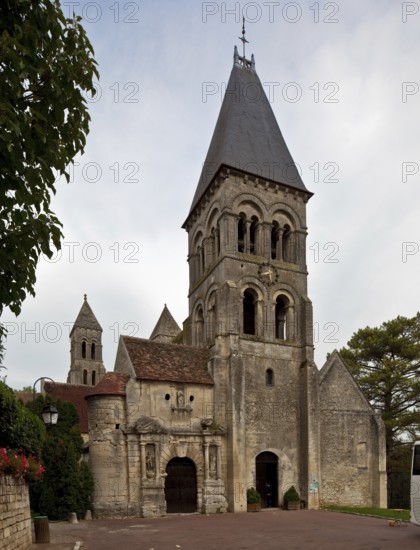 Former monastery church, view from the west, St., Sankt, Saint