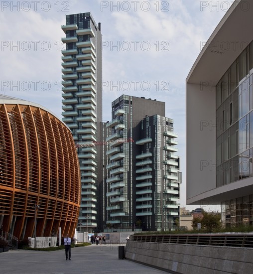 Italy Milan Residential towers by the SOLARIA Group 2010-13 in Piazza Alvar Aaltodas left 143 m