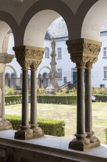 Marienhof (cloister), view from the eastern cloister wing