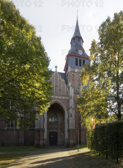Kranenburg, Peter and Paul parish church