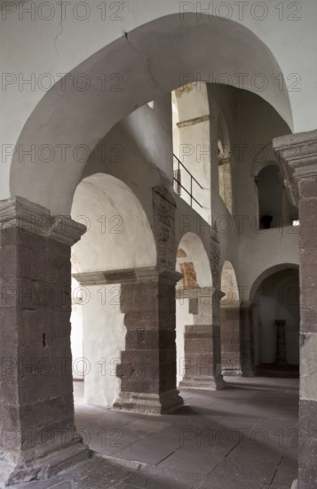 Kaiserkirche, Corvey Monastery church Westwerk Johanneschor inside west pillar row v S, St., Sankt,