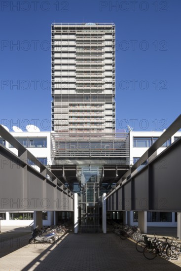 Schürmann-Bau, headquarters of the broadcaster Deutsche Welle, behind it the former parliamentary