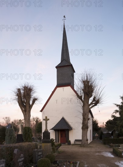 Erftstadt-Heddinghoven, Chapel of St Servatius