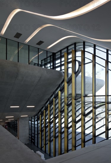 Montpellier, multi-purpose building PIERRESVIVES, built 2006-2012 by Zaha Hadid, Vestibühl, upper