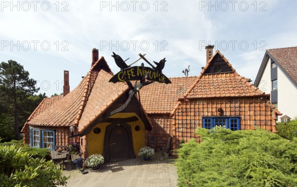 Built 1922-1923 by Bernhard Hoetger, south-east side, entrance to the café