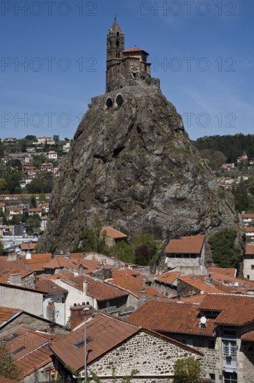 Saint-Michel chapel in the village, St., Saint, Saint