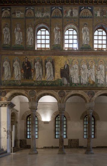 Ravenna, Basilica di Sant' Apollinare Nuovo, south wall with mosaic: Procession of the Martyrs,