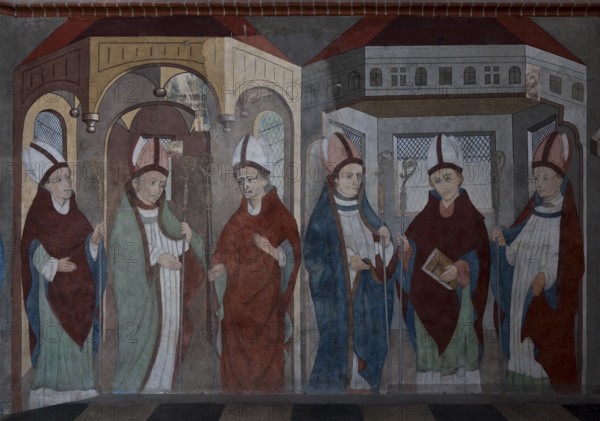 Wall painting in the choir from left: Bishops Rudolf, Lutho von Baldersheim, Christian, Heinrich,